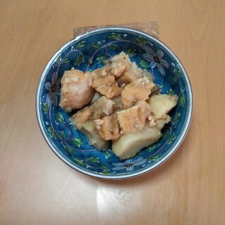 薄揚げとじゃが煮